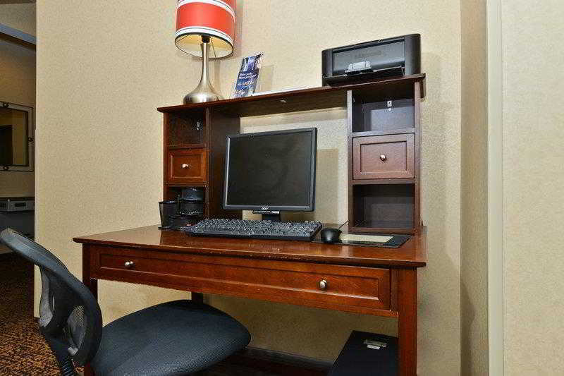 Best Western Plus Executive Inn St. Marys Exterior photo
