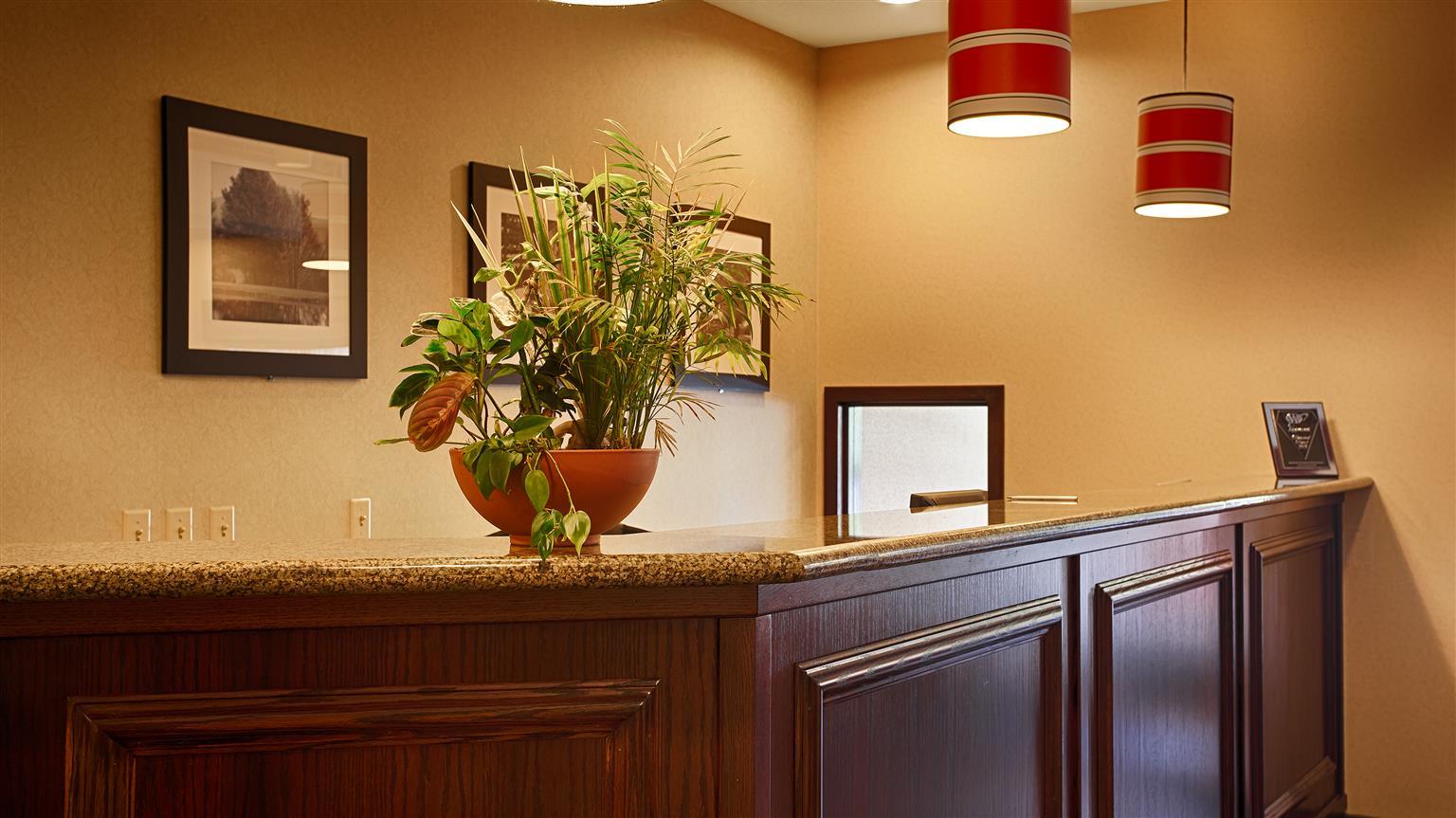 Best Western Plus Executive Inn St. Marys Exterior photo