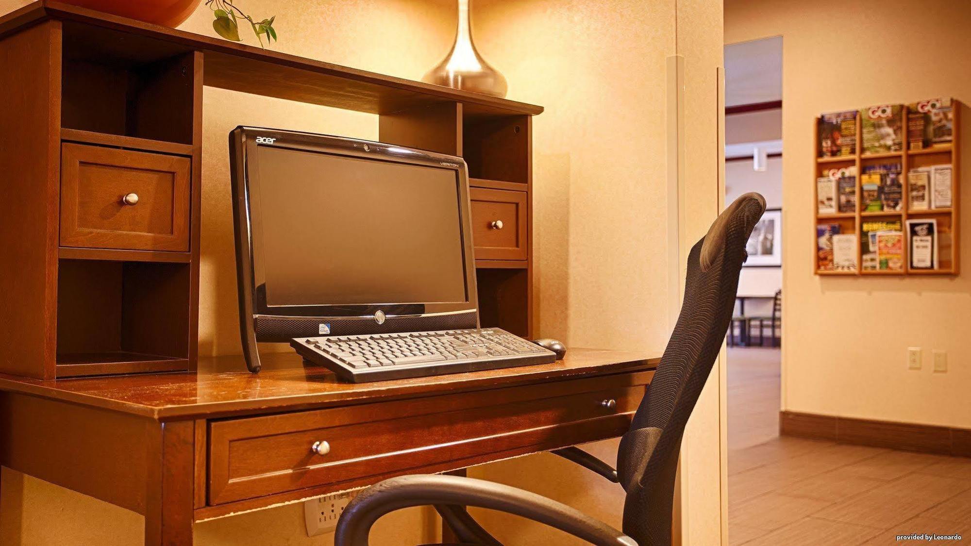 Best Western Plus Executive Inn St. Marys Exterior photo